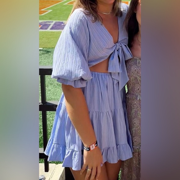 Light purple Fabrik short dress. Can be worn either direction! - Picture 4 of 4